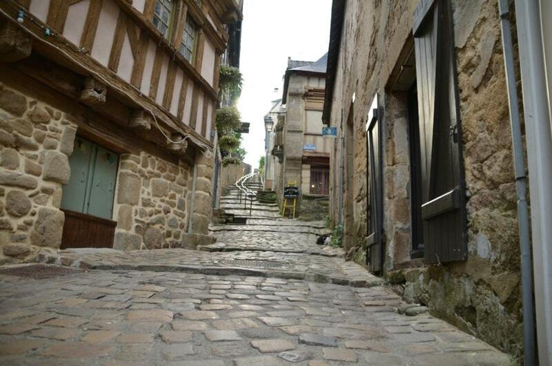 Tres Bel Appartement Avec Superbe Vue Sur Le Port De Saint Goustan Auray Exterior foto